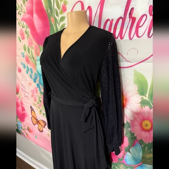 Elegant Black Wrap Dress - Picture 5 of 8